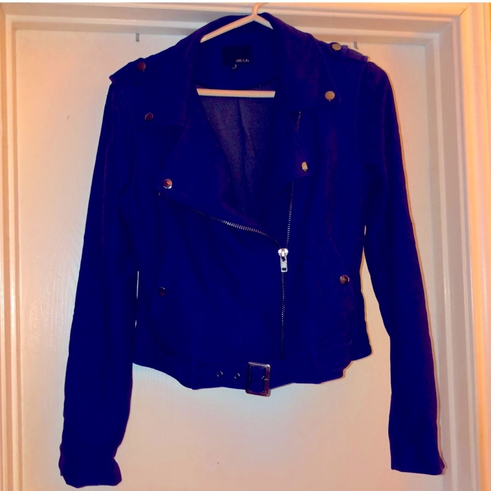 Gorgeous little coat -Greylin size Small